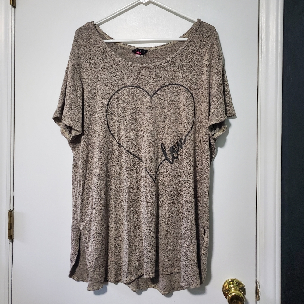 Discreet Womens Heart Graphic Short Sleeve Tee Size 3X